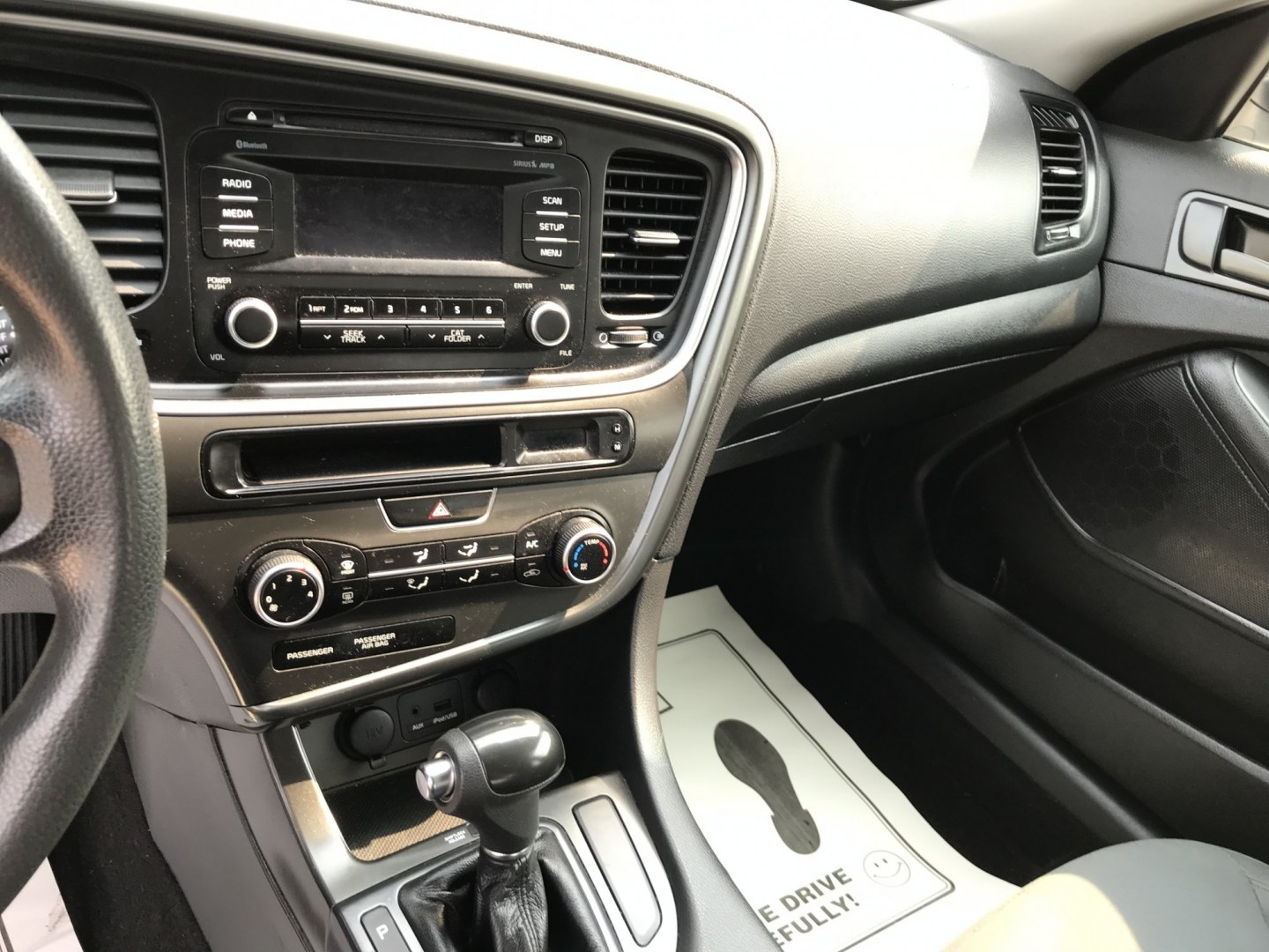 2015 White /Gray Kia Optima LX (5XXGM4A74FG) with an 2.4L L4 DOHC 16V engine, 6A transmission, located at 577 Chester Pike, Prospect Park, PA, 19076, (610) 237-1015, 39.886154, -75.302338 - 2015 Kia Optima LX 125k miles • New PA Inspection Example Financing: • $2,500 Down • $100 Weekly • $200 Bi-Weekly We finance our own vehicles. We do not obtain or review traditional consumer credit reports. Financing decisions are based on verified income, ability to repay, and our in-- Photo#11
