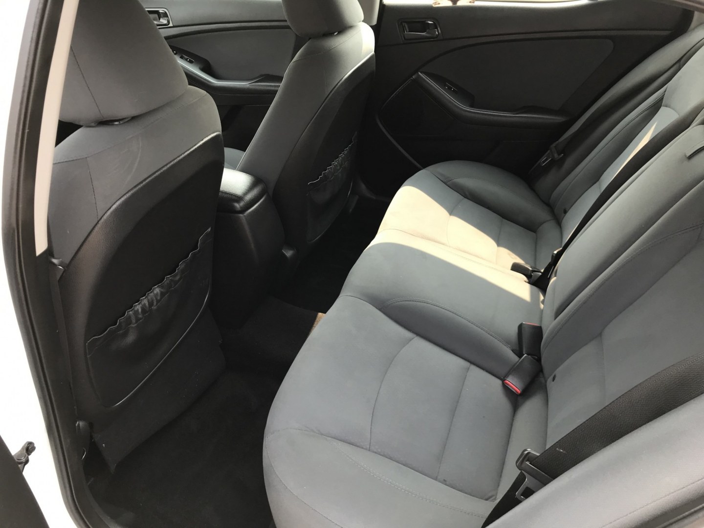 2015 White /Gray Kia Optima LX (5XXGM4A74FG) with an 2.4L L4 DOHC 16V engine, 6A transmission, located at 577 Chester Pike, Prospect Park, PA, 19076, (610) 237-1015, 39.886154, -75.302338 - 2015 Kia Optima LX 125k miles • New PA Inspection Example Financing: • $2,500 Down • $100 Weekly • $200 Bi-Weekly We finance our own vehicles. We do not obtain or review traditional consumer credit reports. Financing decisions are based on verified income, ability to repay, and our in-- Photo#15