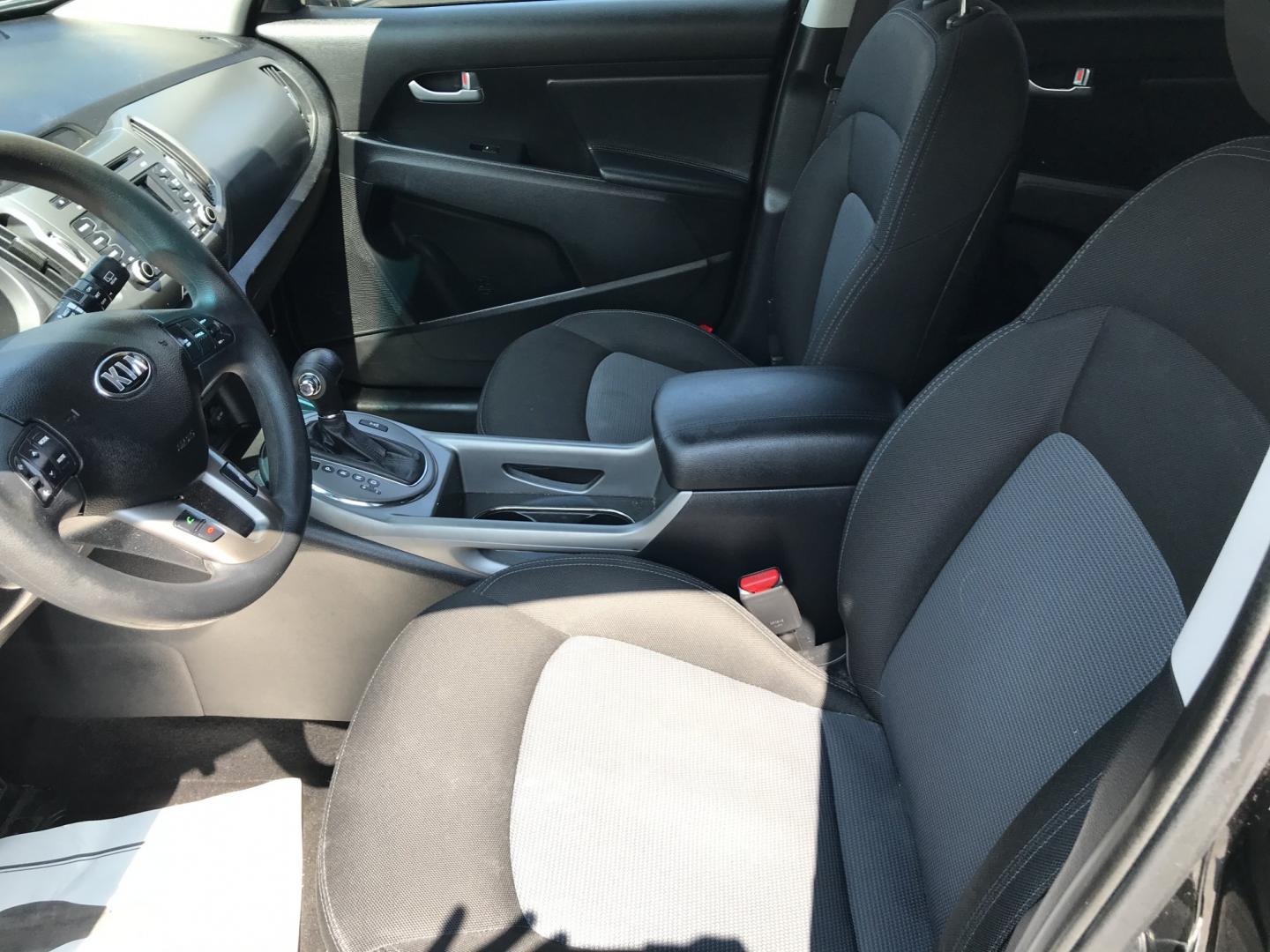 2015 Black /Black Kia Sportage LX AWD (KNDPBCAC0F7) with an 2.4L V6 DOHC 24V engine, 6A transmission, located at 577 Chester Pike, Prospect Park, PA, 19076, (610) 237-1015, 39.886154, -75.302338 - 2015 Kia Sportage LX 92k miles • AWD. Example Financing: • $3,000 Down • $100 Weekly • $200 Bi-Weekly We finance our own vehicles. We do not obtain or review traditional consumer credit reports. Financing decisions are based on verified income, ability to repay, and our in-house underw- Photo#9