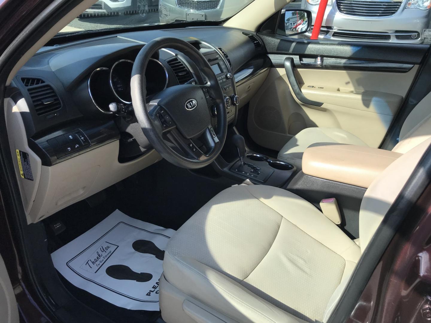 2013 Burgundy Kia Sorento LX (5XYKT4A18DG) with an 2.4L L4 DOHC 16V engine, 6-Speed Automatic transmission, located at 577 Chester Pike, Prospect Park, PA, 19076, (610) 237-1015, 39.886154, -75.302338 - 2013 Kia Sorento LX: Only 94k miles, backup camera, new PA inspection, SUPER CLEAN, runs LIKE NEW! This vehicle comes inspected and has been given a bumper to bumper safety check. It is very clean, reliable, and well maintained. We offer a unique pay plan that is known for being the easiest and f- Photo#7