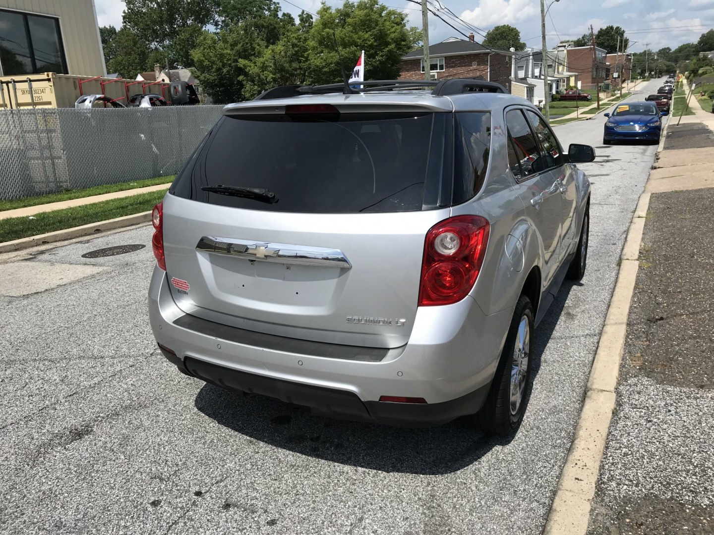 2013 Silver /Black Chevrolet Equinox 2LT AWD (2GNFLNEK8D6) with an 2.4L L4 DOHC 16V engine, 6A transmission, located at 577 Chester Pike, Prospect Park, PA, 19076, (610) 237-1015, 39.886154, -75.302338 - 2013 Chevrolet Equinox 2LT AWD: Only 94k miles, backup camera, sunroof, new PA inspection, SUPER CLEAN, runs LIKE NEW! This vehicle comes inspected and has been given a bumper to bumper safety check. It is very clean, reliable, and well maintained. We offer a unique pay plan that is known for bei- Photo#4