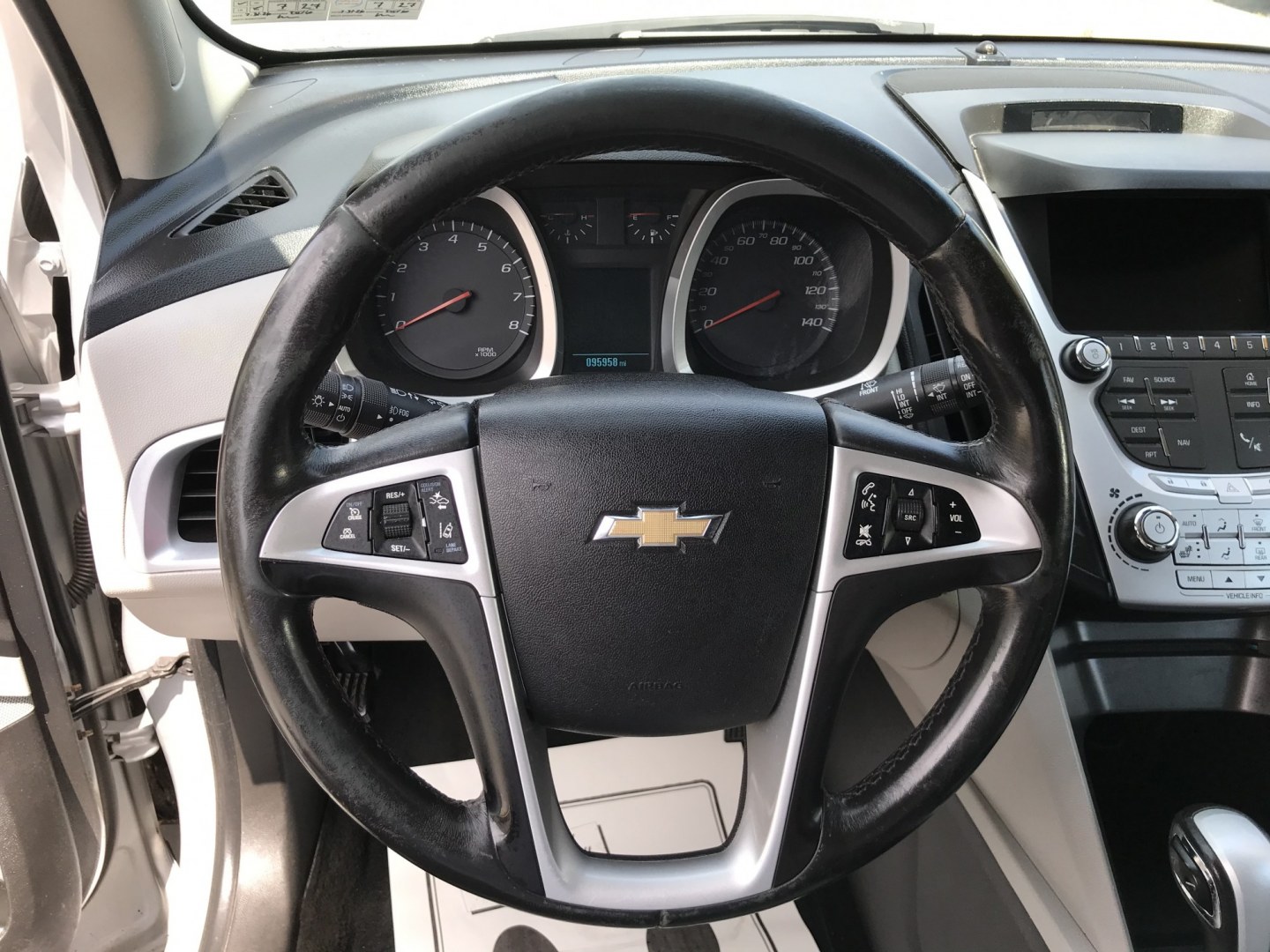 2013 Silver /Black Chevrolet Equinox 2LT AWD (2GNFLNEK8D6) with an 2.4L L4 DOHC 16V engine, 6A transmission, located at 577 Chester Pike, Prospect Park, PA, 19076, (610) 237-1015, 39.886154, -75.302338 - 2013 Chevrolet Equinox 2LT AWD: Only 94k miles, backup camera, sunroof, new PA inspection, SUPER CLEAN, runs LIKE NEW! This vehicle comes inspected and has been given a bumper to bumper safety check. It is very clean, reliable, and well maintained. We offer a unique pay plan that is known for bei- Photo#13