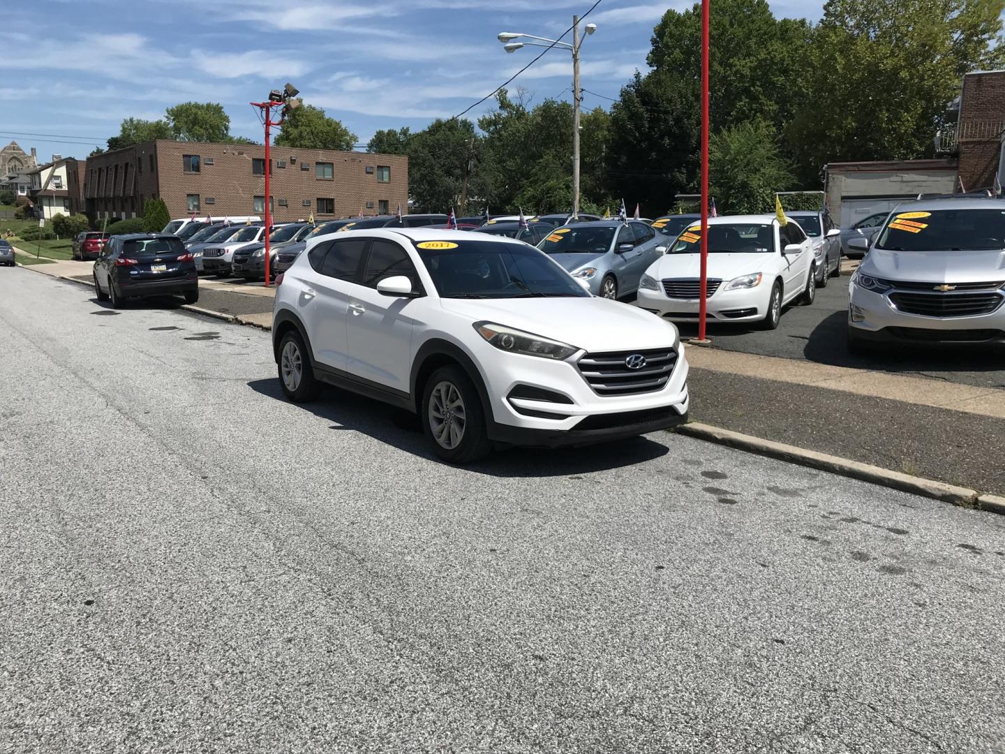 2017 White /Gray Hyundai Tucson SE (KM8J23A47HU) with an 2.0L L4 DOHC 16V engine, 6A transmission, located at 577 Chester Pike, Prospect Park, PA, 19076, (610) 237-1015, 39.886154, -75.302338 - 2017 Hyundai Tucson SE: Only 121k miles, great on gas, new PA inspection, runs LIKE NEW! This vehicle comes inspected and has been given a bumper to bumper safety check. It is very clean, reliable, and well maintained. We offer a unique pay plan that is known for being the easiest and fastest fin- Photo#1
