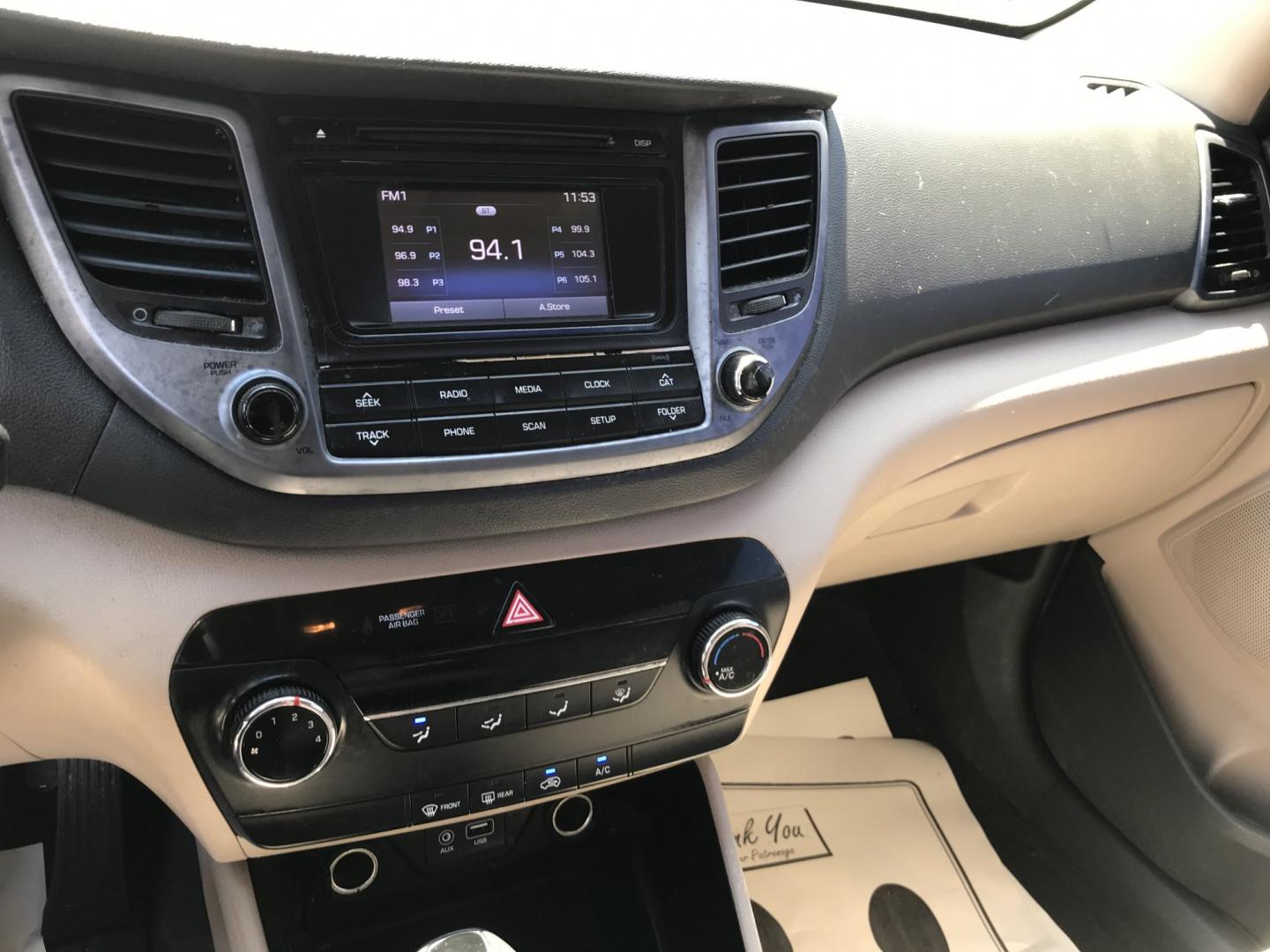 2017 White /Gray Hyundai Tucson SE (KM8J23A47HU) with an 2.0L L4 DOHC 16V engine, 6A transmission, located at 577 Chester Pike, Prospect Park, PA, 19076, (610) 237-1015, 39.886154, -75.302338 - 2017 Hyundai Tucson SE: Only 121k miles, great on gas, new PA inspection, runs LIKE NEW! This vehicle comes inspected and has been given a bumper to bumper safety check. It is very clean, reliable, and well maintained. We offer a unique pay plan that is known for being the easiest and fastest fin- Photo#11