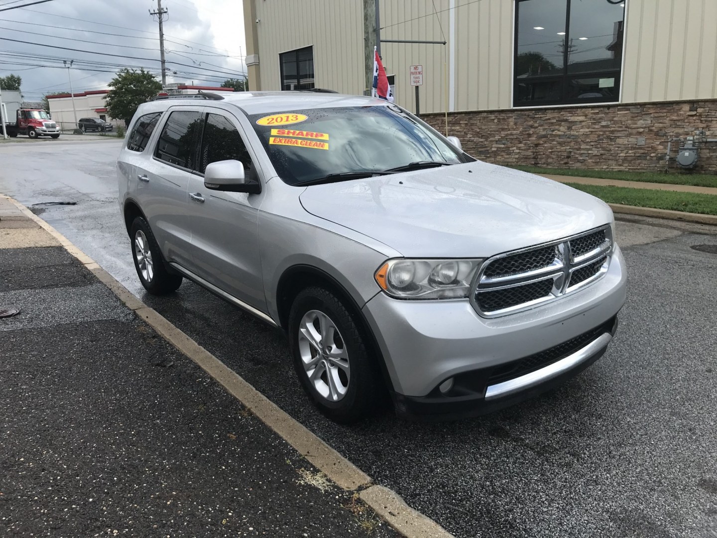 2013 Silver /Black Dodge Durango Crew AWD (1C4RDJDG5DC) with an 3.6L V6 DOHC 24V engine, 5-Speed Automatic transmission, located at 577 Chester Pike, Prospect Park, PA, 19076, (610) 237-1015, 39.886154, -75.302338 - 2013 Dodge Durango Crew: Backup camera, 3rd row seat, new PA inspection, SUPER CLEAN, runs LIKE NEW! This vehicle comes inspected and has been given a bumper to bumper safety check. It is very clean, reliable, and well maintained. We offer a unique pay plan that is known for being the easiest and- Photo#3