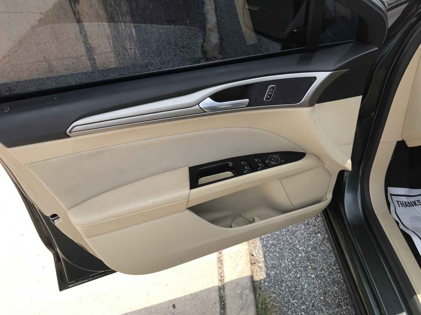 2015 Green /Beige Ford Fusion SE (1FA6P0H74F5) with an 2.5L L4 DOHC 16V engine, Automatic transmission, located at 577 Chester Pike, Prospect Park, PA, 19076, (610) 237-1015, 39.886154, -75.302338 - 2015 Ford Fusion SE: Only 88k miles, backup camera, new PA inspection, runs LIKE NEW! This vehicle comes inspected and has been given a bumper to bumper safety check. It is very clean, reliable, and well maintained. We offer a unique pay plan that is known for being the easiest and fastest financ- Photo#9
