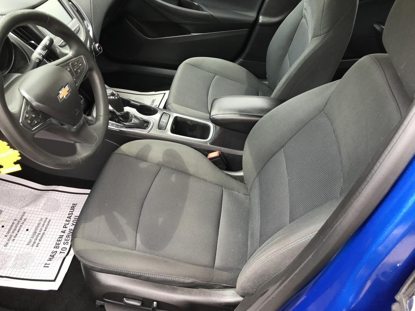 2016 Chevrolet Cruze LT Auto (1G1BE5SMXG7) with an 1.4L L4 DOHC 16V TURBO engine, 6A transmission, located at 577 Chester Pike, Prospect Park, PA, 19076, (610) 237-1015, 39.886154, -75.302338 - 2016 Chevrolet Cruze LT: Backup camera, new PA inspection, great on gas, SUPER CLEAN, runs LIKE NEW! This vehicle comes inspected and has been given a bumper to bumper safety check. It is very clean, reliable, and well maintained. We offer a unique pay plan that is known for being the easiest and- Photo#9