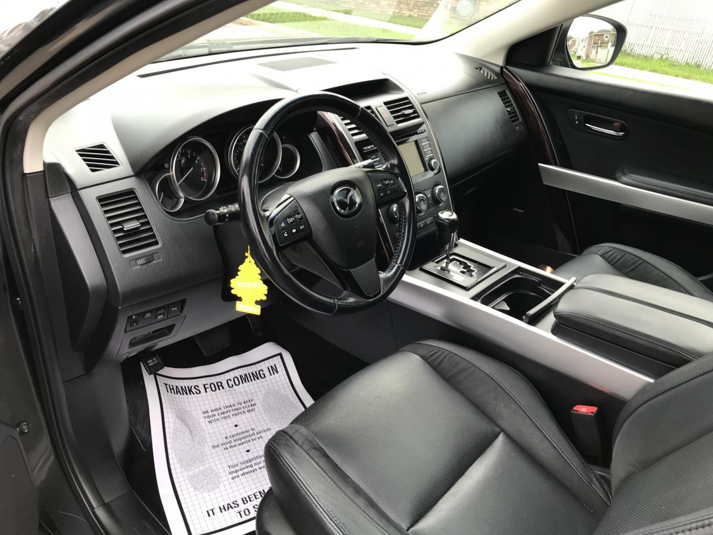 2014 Gray /Black Mazda CX-9 Grand Touring AWD (JM3TB3DVXE0) with an 3.7L V6 DOHC 24V engine, 6A transmission, located at 577 Chester Pike, Prospect Park, PA, 19076, (610) 237-1015, 39.886154, -75.302338 - 2014 Mazda CX-9 Grand Touring: Sunroof, 3rd row seating, backup camera, new PA inspection, SUPER CLEAN, runs LIKE NEW! This vehicle comes inspected and has been given a bumper to bumper safety check. It is very clean, reliable, and well maintained. We offer a unique pay plan that is known for bei- Photo#9