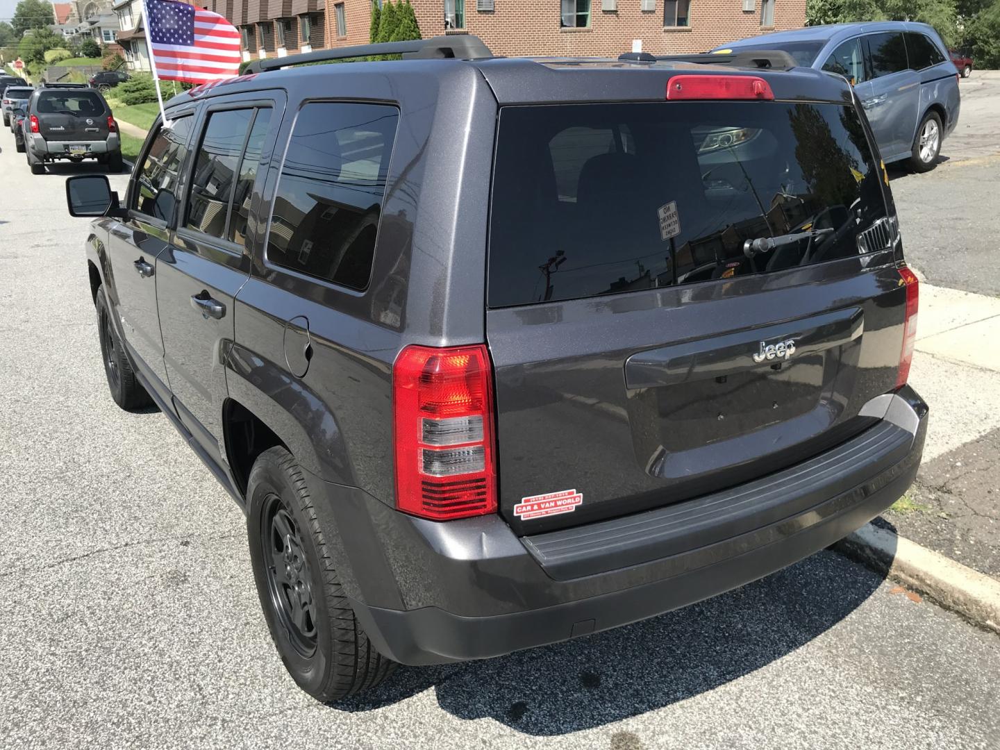 2016 Gray /Gray Jeep Patriot Sport (1C4NJPBB4GD) with an 2.4L L4 DOHC 16V engine, Automatic transmission, located at 577 Chester Pike, Prospect Park, PA, 19076, (610) 237-1015, 39.886154, -75.302338 - 2016 Jeep Patriot: Great on gas, new PA inspection, SUPER CLEAN, runs LIKE NEW! This vehicle comes inspected and has been given a bumper to bumper safety check. It is very clean, reliable, and well maintained. We offer a unique pay plan that is known for being the easiest and fastest financing op- Photo#5