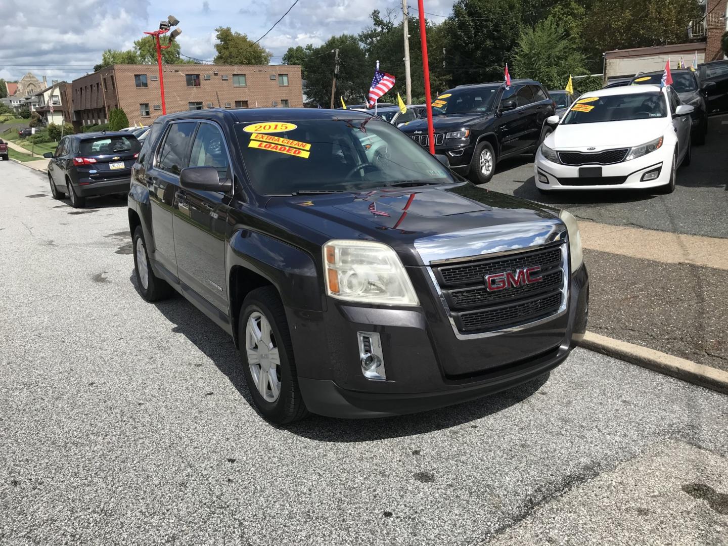 2015 Gray /Gray GMC Terrain SLE1 AWD (2GKFLVEK3F6) with an 2.4L L4 DOHC 16V FFV engine, 6A transmission, located at 577 Chester Pike, Prospect Park, PA, 19076, (610) 237-1015, 39.886154, -75.302338- Photo#2