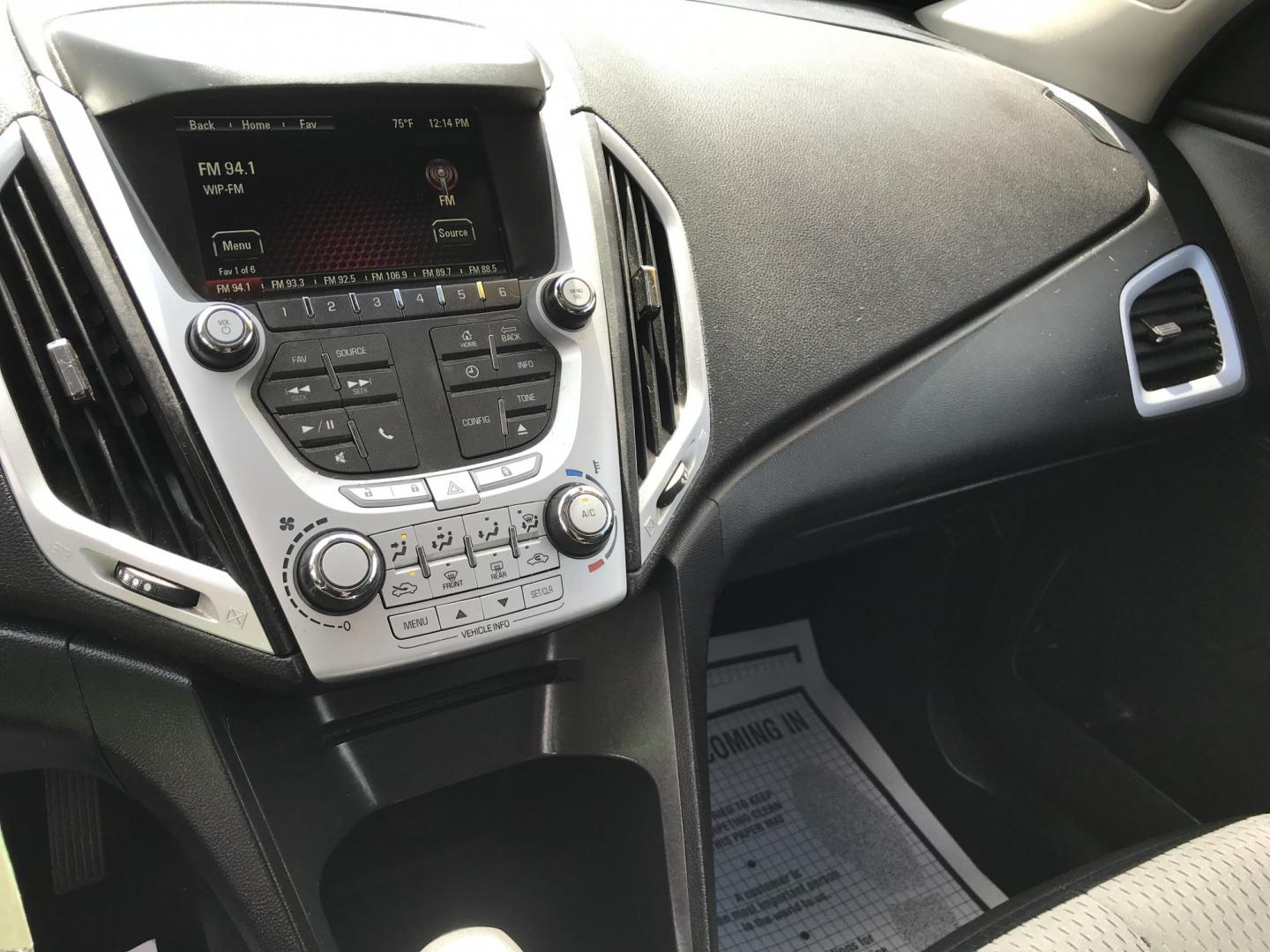 2015 Gray /Gray GMC Terrain SLE1 AWD (2GKFLVEK3F6) with an 2.4L L4 DOHC 16V FFV engine, 6A transmission, located at 577 Chester Pike, Prospect Park, PA, 19076, (610) 237-1015, 39.886154, -75.302338- Photo#12