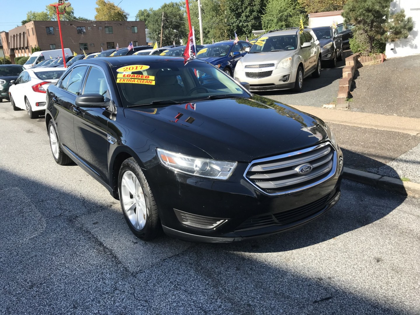2017 Black /Beige Ford Taurus SE FWD (1FAHP2D85HG) with an 3.5L V6 DOHC 24V engine, 6A transmission, located at 577 Chester Pike, Prospect Park, PA, 19076, (610) 237-1015, 39.886154, -75.302338 - 2017 Ford Taurus SE: New PA inspection, backup camera, SUPER CLEAN, runs LIKE NEW! This vehicle comes inspected and has been given a bumper to bumper safety check. It is very clean, reliable, and well maintained. We offer a unique pay plan that is known for being the easiest and fastest financing- Photo#2