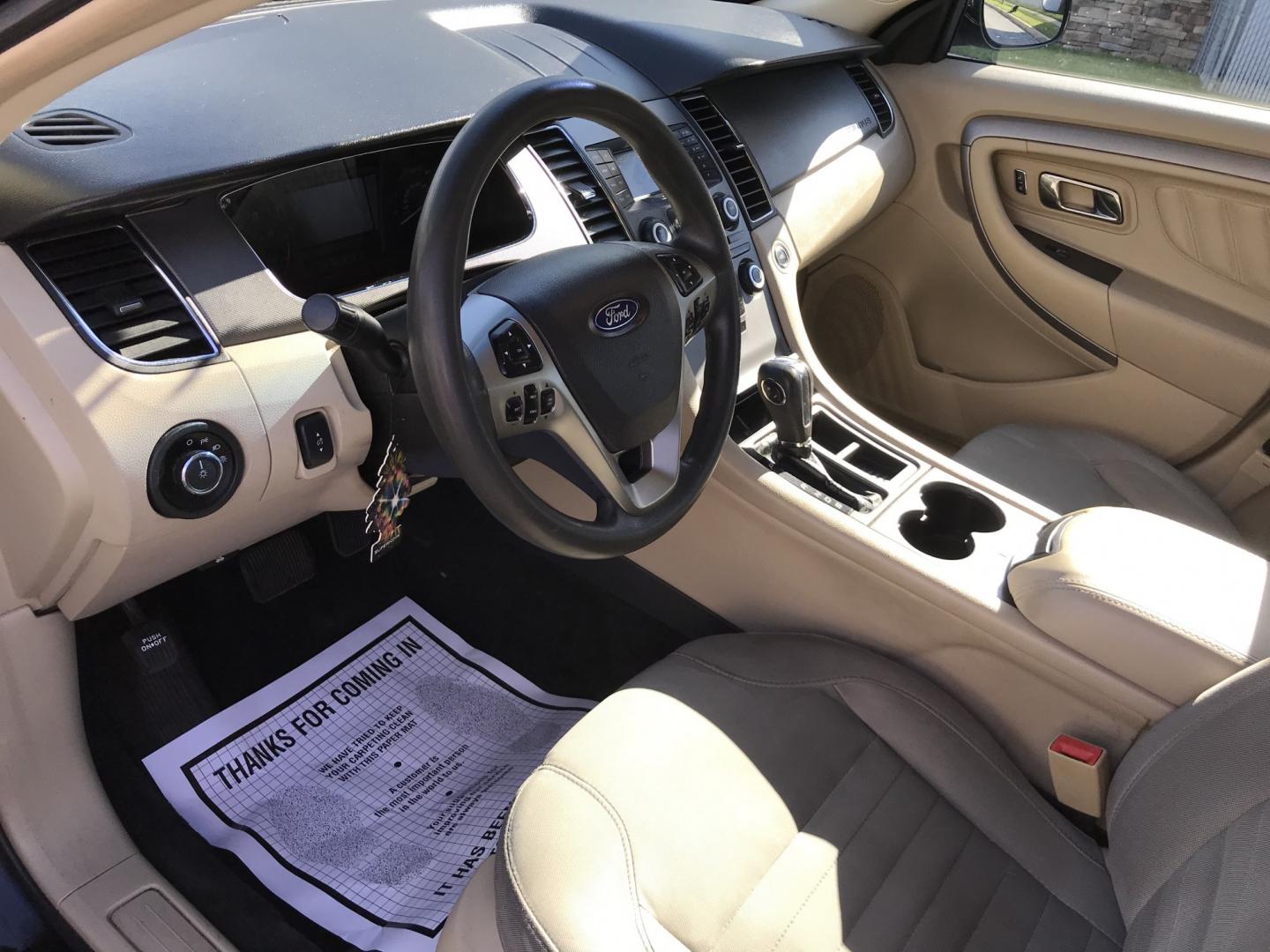 2017 Black /Beige Ford Taurus SE FWD (1FAHP2D85HG) with an 3.5L V6 DOHC 24V engine, 6A transmission, located at 577 Chester Pike, Prospect Park, PA, 19076, (610) 237-1015, 39.886154, -75.302338 - 2017 Ford Taurus SE: New PA inspection, backup camera, SUPER CLEAN, runs LIKE NEW! This vehicle comes inspected and has been given a bumper to bumper safety check. It is very clean, reliable, and well maintained. We offer a unique pay plan that is known for being the easiest and fastest financing- Photo#9