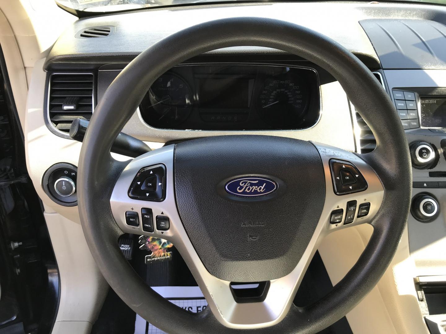 2017 Black /Beige Ford Taurus SE FWD (1FAHP2D85HG) with an 3.5L V6 DOHC 24V engine, 6A transmission, located at 577 Chester Pike, Prospect Park, PA, 19076, (610) 237-1015, 39.886154, -75.302338 - 2017 Ford Taurus SE: New PA inspection, backup camera, SUPER CLEAN, runs LIKE NEW! This vehicle comes inspected and has been given a bumper to bumper safety check. It is very clean, reliable, and well maintained. We offer a unique pay plan that is known for being the easiest and fastest financing- Photo#10