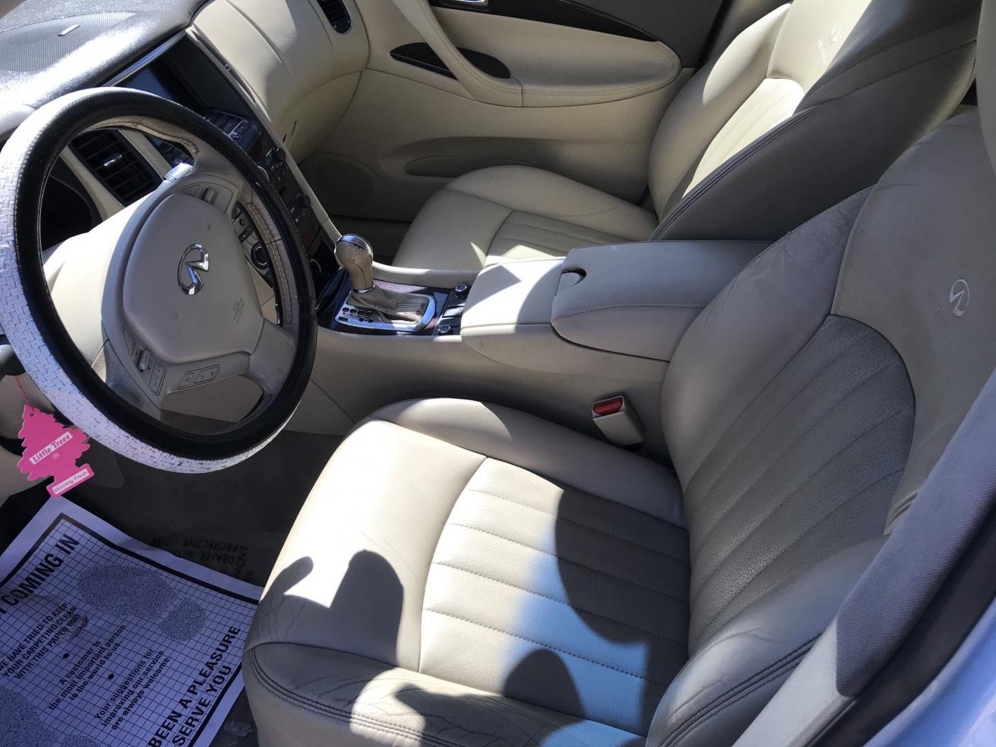 2011 Blue /Beige Infiniti EX EX35 AWD (JN1AJ0HR9BM) with an 3.5L V6 DOHC 24V engine, 5-Speed Automatic Overdrive transmission, located at 577 Chester Pike, Prospect Park, PA, 19076, (610) 237-1015, 39.886154, -75.302338 - 2011 Infiniti EX350: Only 104k miles, sunroof, navigation system, backup camera, new PA inspection, RUNS LIKE NEW! This vehicle comes inspected and has been given a bumper to bumper safety check. It is very clean, reliable, and well maintained. We offer a unique pay plan that is known for being t- Photo#11