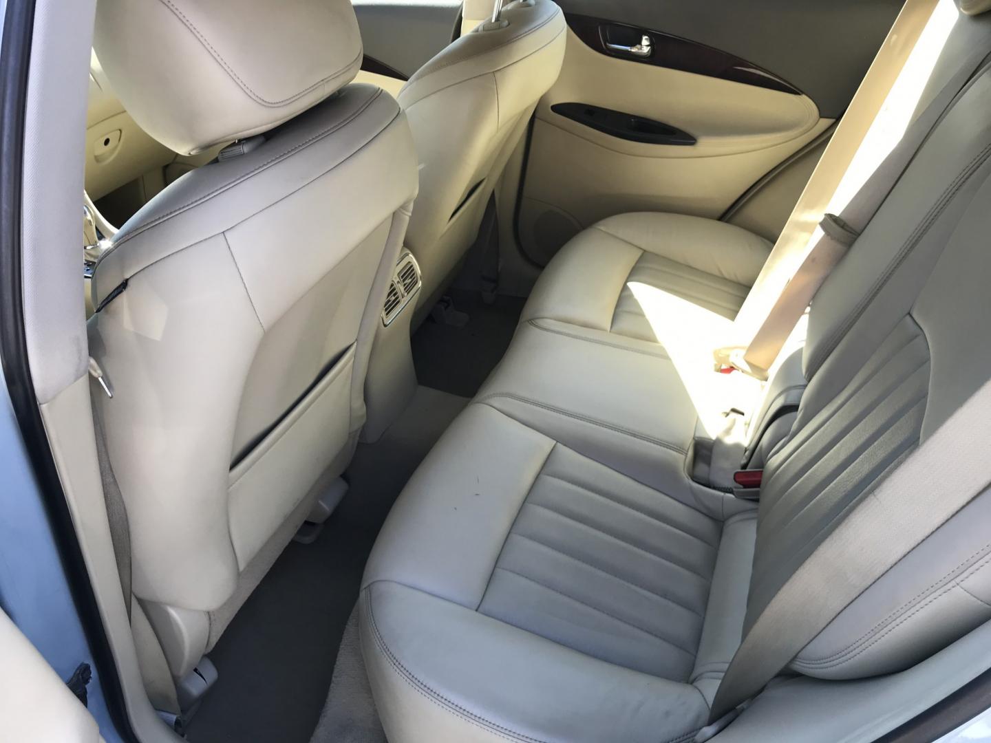 2011 Blue /Beige Infiniti EX EX35 AWD (JN1AJ0HR9BM) with an 3.5L V6 DOHC 24V engine, 5-Speed Automatic Overdrive transmission, located at 577 Chester Pike, Prospect Park, PA, 19076, (610) 237-1015, 39.886154, -75.302338 - 2011 Infiniti EX350: Only 104k miles, sunroof, navigation system, backup camera, new PA inspection, RUNS LIKE NEW! This vehicle comes inspected and has been given a bumper to bumper safety check. It is very clean, reliable, and well maintained. We offer a unique pay plan that is known for being t- Photo#19