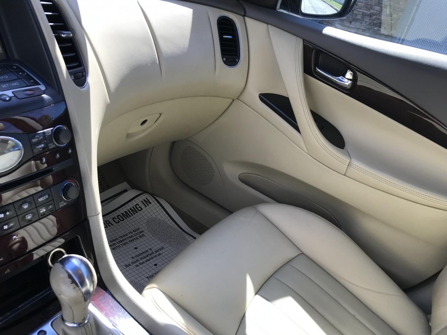 2011 Blue /Beige Infiniti EX EX35 AWD (JN1AJ0HR9BM) with an 3.5L V6 DOHC 24V engine, 5-Speed Automatic Overdrive transmission, located at 577 Chester Pike, Prospect Park, PA, 19076, (610) 237-1015, 39.886154, -75.302338 - 2011 Infiniti EX350: Only 104k miles, sunroof, navigation system, backup camera, new PA inspection, RUNS LIKE NEW! This vehicle comes inspected and has been given a bumper to bumper safety check. It is very clean, reliable, and well maintained. We offer a unique pay plan that is known for being t- Photo#18