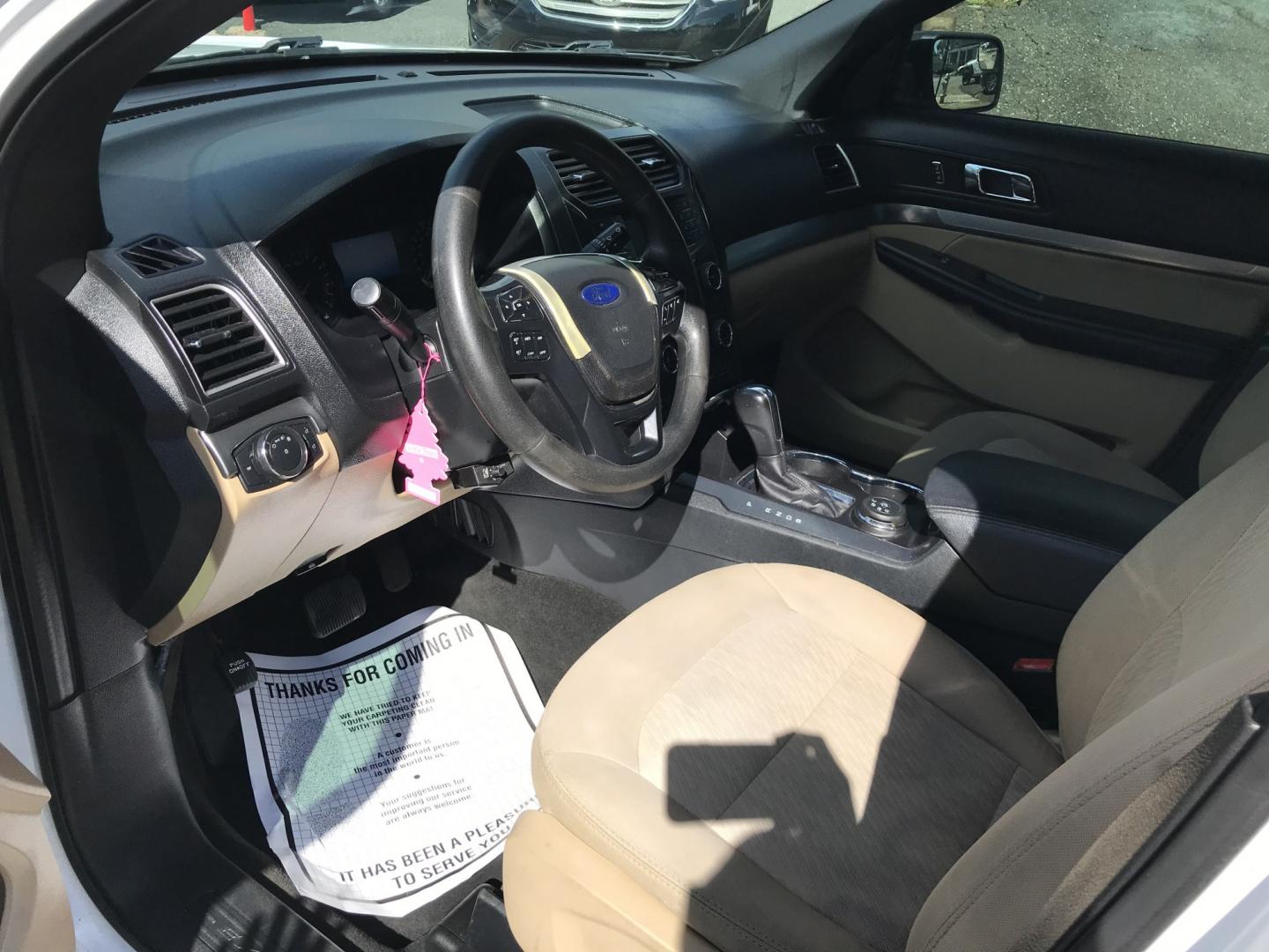 2017 White /Tan Ford Explorer 4WD (1FM5K8B86HG) with an 3.5L V6 DOHC 24V engine, 6A transmission, located at 577 Chester Pike, Prospect Park, PA, 19076, (610) 237-1015, 39.886154, -75.302338 - 2017 Ford Explorer: 3rd Row seating, backup camera, 4WD, new PA inspection, SUPER CLEAN, runs LIKE NEW! This vehicle comes inspected and has been given a bumper to bumper safety check. It is very clean, reliable, and well maintained. We offer a unique pay plan that is known for being the easiest- Photo#7
