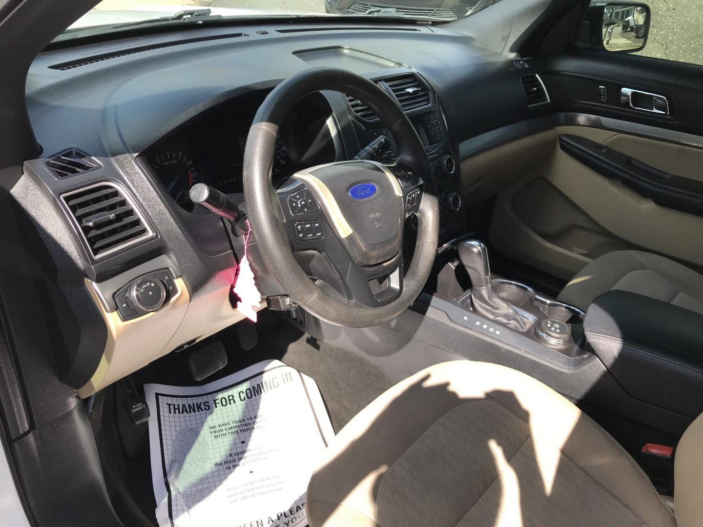 2017 White /Tan Ford Explorer 4WD (1FM5K8B86HG) with an 3.5L V6 DOHC 24V engine, 6A transmission, located at 577 Chester Pike, Prospect Park, PA, 19076, (610) 237-1015, 39.886154, -75.302338 - 2017 Ford Explorer: 3rd Row seating, backup camera, 4WD, new PA inspection, SUPER CLEAN, runs LIKE NEW! This vehicle comes inspected and has been given a bumper to bumper safety check. It is very clean, reliable, and well maintained. We offer a unique pay plan that is known for being the easiest- Photo#10