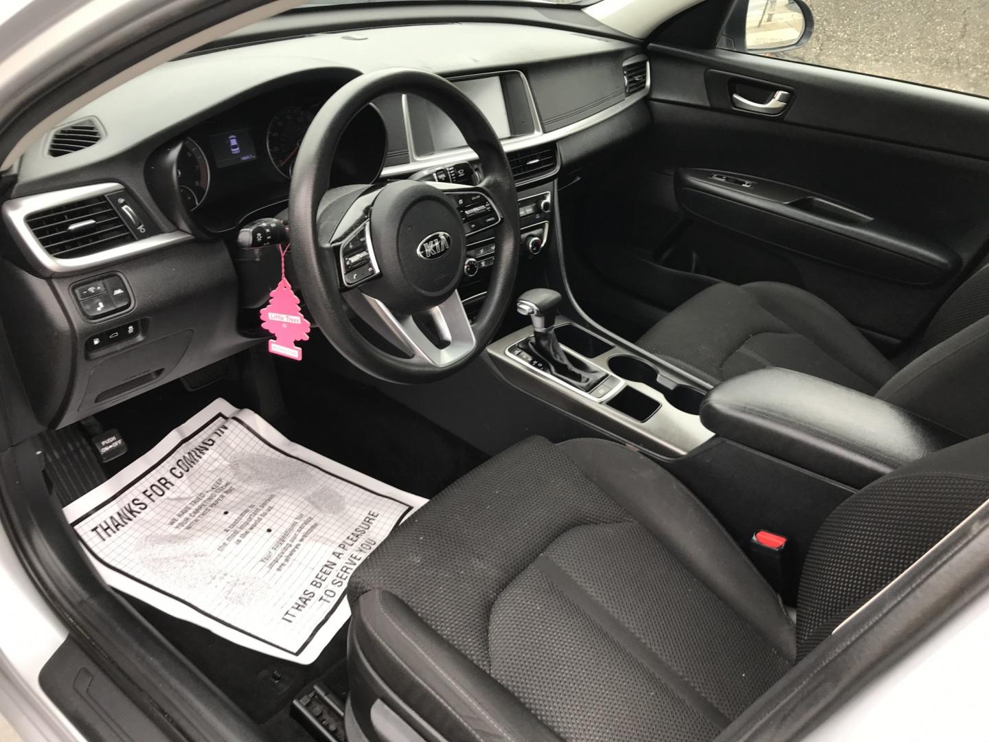 2019 Silver /Gray Kia Optima LX (5XXGT4L36KG) with an 2.4L L4 DOHC 16V engine, 6A transmission, located at 577 Chester Pike, Prospect Park, PA, 19076, (610) 237-1015, 39.886154, -75.302338 - 2019 Kia Optima LX: Backup camera, new PA inspection, great on gas, SUPER CLEAN, runs LIKE NEW! This vehicle comes inspected and has been given a bumper to bumper safety check. It is very clean, reliable, and well maintained. We offer a unique pay plan that is known for being the easiest and fast- Photo#7