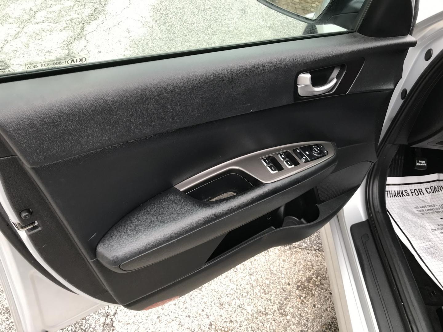 2019 Silver /Gray Kia Optima LX (5XXGT4L36KG) with an 2.4L L4 DOHC 16V engine, 6A transmission, located at 577 Chester Pike, Prospect Park, PA, 19076, (610) 237-1015, 39.886154, -75.302338 - 2019 Kia Optima LX: Backup camera, new PA inspection, great on gas, SUPER CLEAN, runs LIKE NEW! This vehicle comes inspected and has been given a bumper to bumper safety check. It is very clean, reliable, and well maintained. We offer a unique pay plan that is known for being the easiest and fast- Photo#8