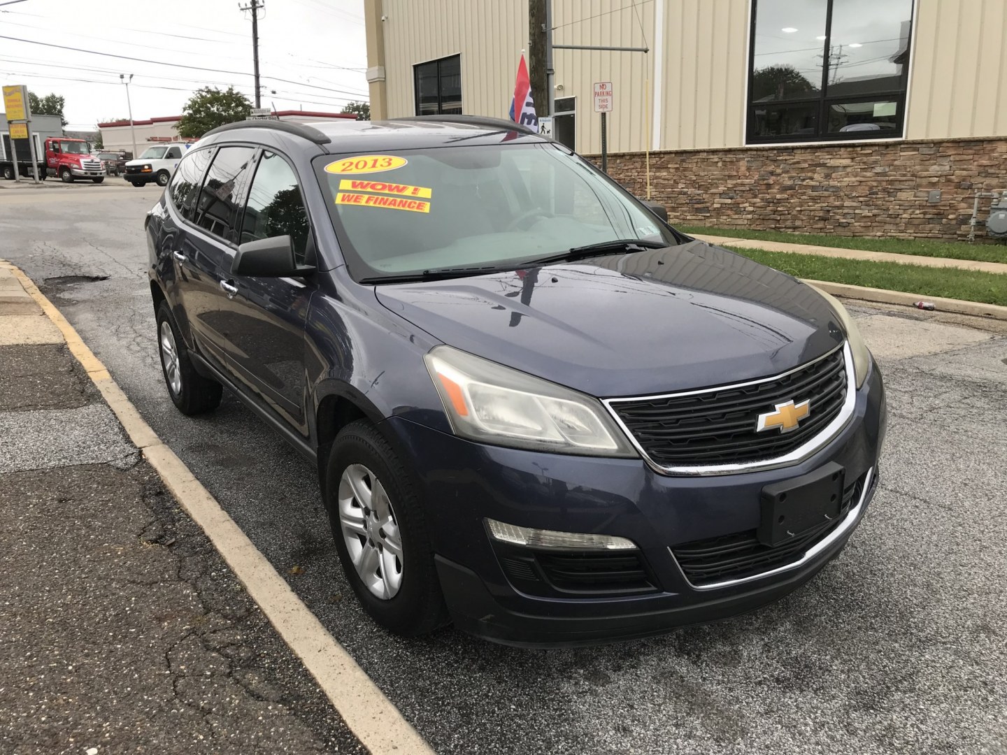 2013 Blue /Gray Chevrolet Traverse LS w/PDC (1GNKRFED0DJ) with an 3.6L V6 DOHC 24V engine, 6-Speed Automatic transmission, located at 577 Chester Pike, Prospect Park, PA, 19076, (610) 237-1015, 39.886154, -75.302338 - 2013 Chevy Traverse: Only 91k miles, 3rd row seating, backup camera, new PA inspection, SUPER CLEAN, runs LIKE NEW! This vehicle comes inspected and has been given a bumper to bumper safety check. It is very clean, reliable, and well maintained. We offer a unique pay plan that is known for being- Photo#3