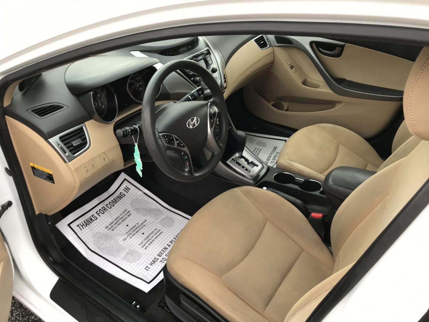 2013 White /Tan Hyundai Elantra GLS (5NPDH4AE2DH) with an 1.8L L4 DOHC 16V engine, 6-Speed Automatic transmission, located at 577 Chester Pike, Prospect Park, PA, 19076, (610) 237-1015, 39.886154, -75.302338 - 2013 Hyundai Elantra GLS: Only 90k miles, great on gas, SUPER CLEAN, runs LIKE NEW! This vehicle comes inspected and has been given a bumper to bumper safety check. It is very clean, reliable, and well maintained. We offer a unique pay plan that is known for being the easiest and fastest financin- Photo#7