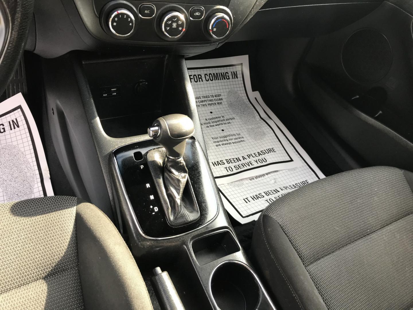 2018 White /Gray Kia Forte LX 6M (3KPFK4A73JE) with an 2.0L L4 DOHC 16V engine, 6M transmission, located at 577 Chester Pike, Prospect Park, PA, 19076, (610) 237-1015, 39.886154, -75.302338 - 2018 Kia Forte: Backup camera, new PA inspection, great on gas, SUPER CLEAN, runs LIKE NEW! This vehicle comes inspected and has been given a bumper to bumper safety check. It is very clean, reliable, and well maintained. We offer a unique pay plan that is known for being the easiest and fastest- Photo#13