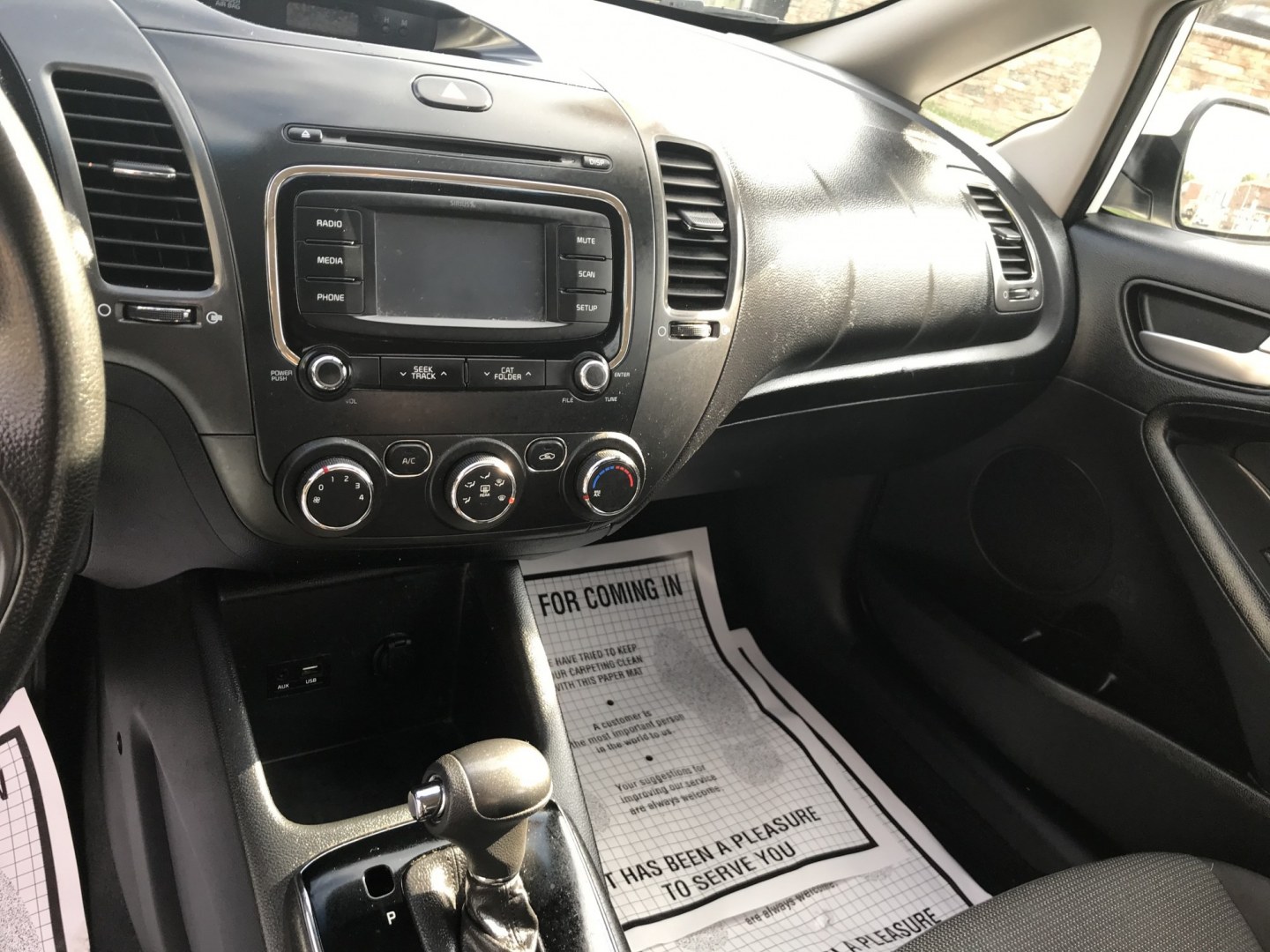 2018 White /Gray Kia Forte LX 6M (3KPFK4A73JE) with an 2.0L L4 DOHC 16V engine, 6M transmission, located at 577 Chester Pike, Prospect Park, PA, 19076, (610) 237-1015, 39.886154, -75.302338 - 2018 Kia Forte: Backup camera, new PA inspection, great on gas, SUPER CLEAN, runs LIKE NEW! This vehicle comes inspected and has been given a bumper to bumper safety check. It is very clean, reliable, and well maintained. We offer a unique pay plan that is known for being the easiest and fastest- Photo#12