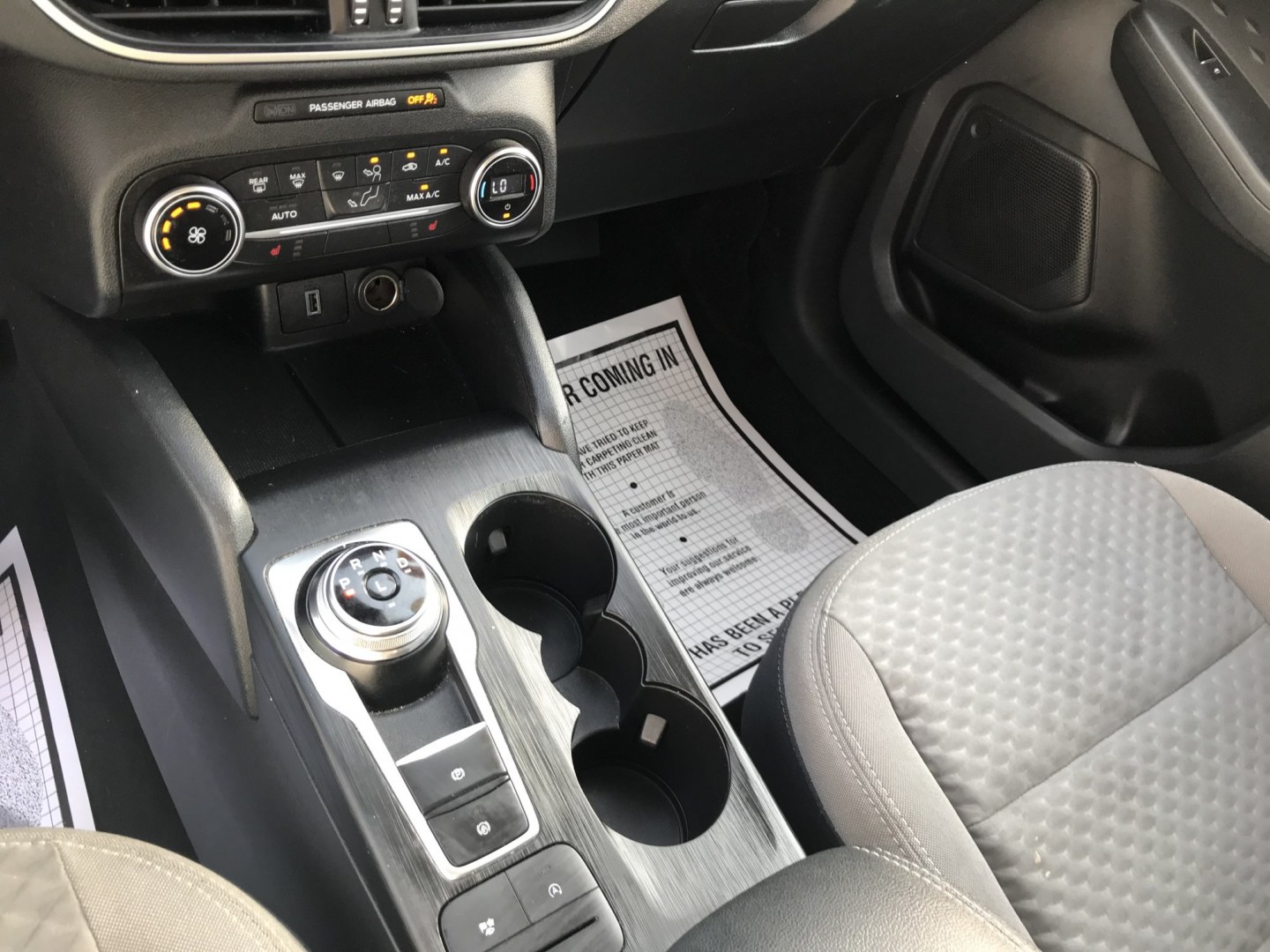 2020 Gold /Tan Ford Escape SE AWD (1FMCU9G65LU) with an 1.5L L3 engine, 6A transmission, located at 577 Chester Pike, Prospect Park, PA, 19076, (610) 237-1015, 39.886154, -75.302338 - 2020 Ford Escape SE: Backup camera, AWD, new PA inspection, SUPER CLEAN, runs LIKE NEW! This vehicle comes inspected and has been given a bumper to bumper safety check. It is very clean, reliable, and well maintained. We offer a unique pay plan that is known for being the easiest and fastest fina- Photo#15