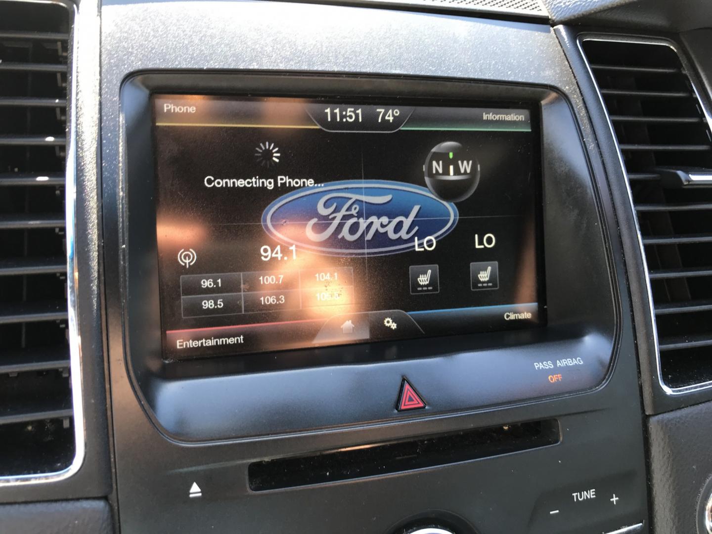 2014 Black /Black Ford Taurus SEL (1FAHP2E89EG) with an 3.5L V6 DOHC 24V engine, 6-Speed Automatic transmission, located at 577 Chester Pike, Prospect Park, PA, 19076, (610) 237-1015, 39.886154, -75.302338 - 2014 Ford Taurus SEL: Backup camera, new PA inspection, SUPER CLEAN, runs LIKE NEW! This vehicle comes inspected and has been given a bumper to bumper safety check. It is very clean, reliable, and well maintained. We offer a unique pay plan that is known for being the easiest and fastest financin- Photo#14