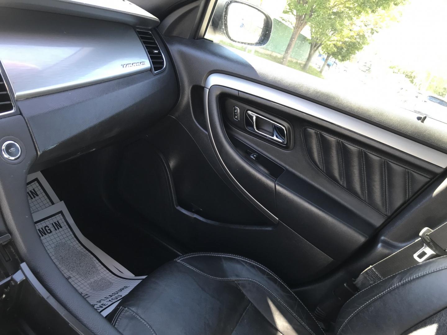 2014 Black /Black Ford Taurus SEL (1FAHP2E89EG) with an 3.5L V6 DOHC 24V engine, 6-Speed Automatic transmission, located at 577 Chester Pike, Prospect Park, PA, 19076, (610) 237-1015, 39.886154, -75.302338 - 2014 Ford Taurus SEL: Backup camera, new PA inspection, SUPER CLEAN, runs LIKE NEW! This vehicle comes inspected and has been given a bumper to bumper safety check. It is very clean, reliable, and well maintained. We offer a unique pay plan that is known for being the easiest and fastest financin- Photo#17