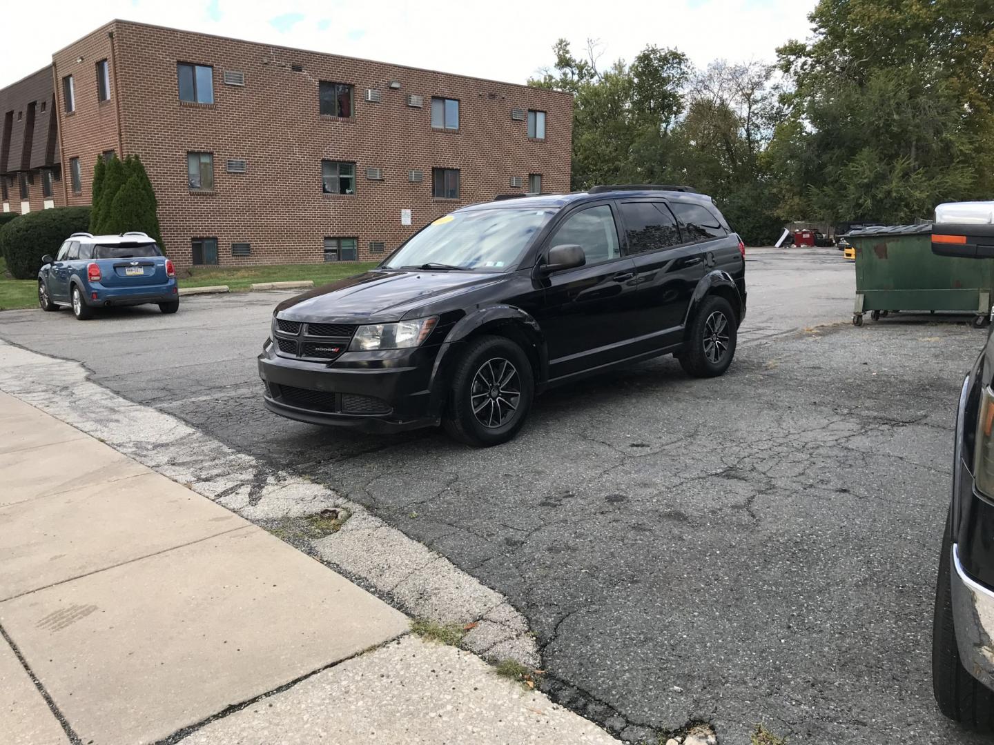 2017 Black /Black Dodge Journey SE (3C4PDCAB5HT) with an 2.4L L4 DOHC 16V engine, 4A transmission, located at 577 Chester Pike, Prospect Park, PA, 19076, (610) 237-1015, 39.886154, -75.302338 - 2017 Dodge Journey SE: Only 105k miles, 3rd row seating, new PA inspection, SUPER CLEAN, runs LIKE NEW! This vehicle comes inspected and has been given a bumper to bumper safety check. It is very clean, reliable, and well maintained. We offer a unique pay plan that is known for being the easiest- Photo#1