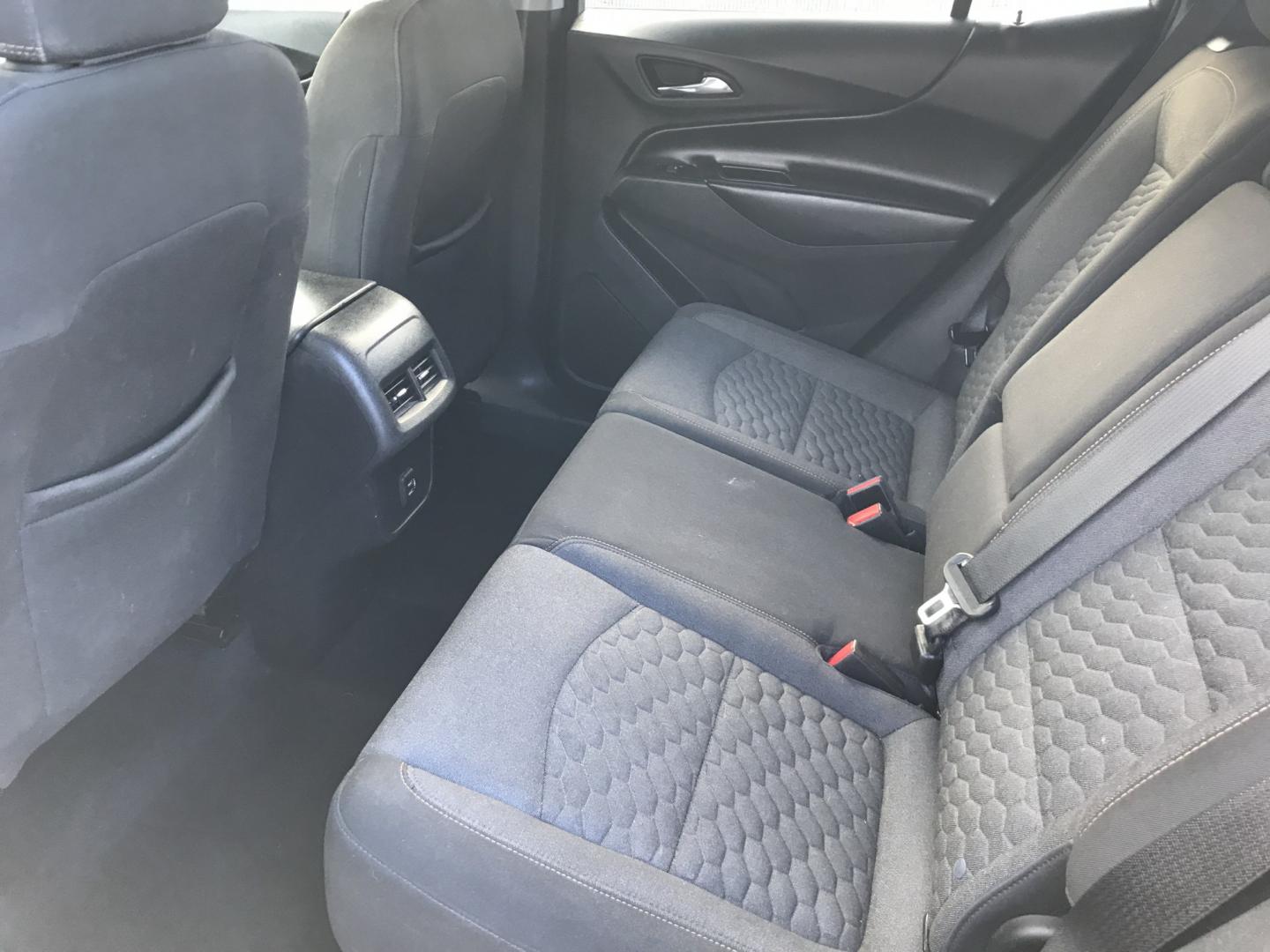 2020 White /Gray Chevrolet Equinox LT (3GNAXKEV2LS) with an 1.5L L4 DIR DOHC 16V TURBO engine, 6A transmission, located at 577 Chester Pike, Prospect Park, PA, 19076, (610) 237-1015, 39.886154, -75.302338 - 2020 Chevy Equinox LT: Backup camera, new PA inspection, SUPER CLEAN, runs LIKE NEW! This vehicle comes inspected and has been given a bumper to bumper safety check. It is very clean, reliable, and well maintained. We offer a unique pay plan that is known for being the easiest and fastest financi- Photo#17
