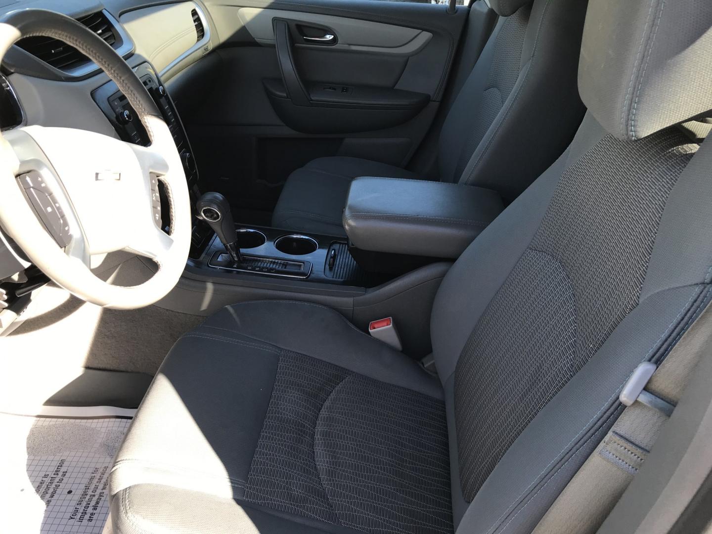 2017 Gold /Beige Chevrolet Traverse 1LT AWD (1GNKVGKD9HJ) with an 3.6L V6 DOHC 24V engine, 6A transmission, located at 577 Chester Pike, Prospect Park, PA, 19076, (610) 237-1015, 39.886154, -75.302338 - 2017 Chevrolet Traverse LT: Double sunroofs, backup camera, DVD player, AWD, 3rd row seating, new PA inspection, SUPER CLEAN, runs LIKE NEW! This vehicle comes inspected and has been given a bumper to bumper safety check. It is very clean, reliable, and well maintained. We offer a unique pay plan- Photo#9