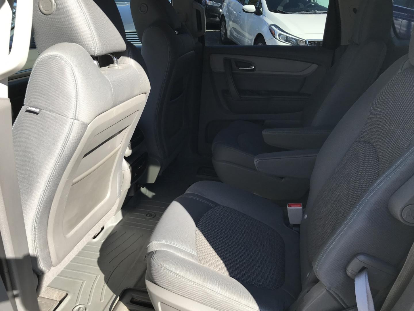 2017 Gold /Beige Chevrolet Traverse 1LT AWD (1GNKVGKD9HJ) with an 3.6L V6 DOHC 24V engine, 6A transmission, located at 577 Chester Pike, Prospect Park, PA, 19076, (610) 237-1015, 39.886154, -75.302338 - 2017 Chevrolet Traverse LT: Double sunroofs, backup camera, DVD player, AWD, 3rd row seating, new PA inspection, SUPER CLEAN, runs LIKE NEW! This vehicle comes inspected and has been given a bumper to bumper safety check. It is very clean, reliable, and well maintained. We offer a unique pay plan- Photo#17