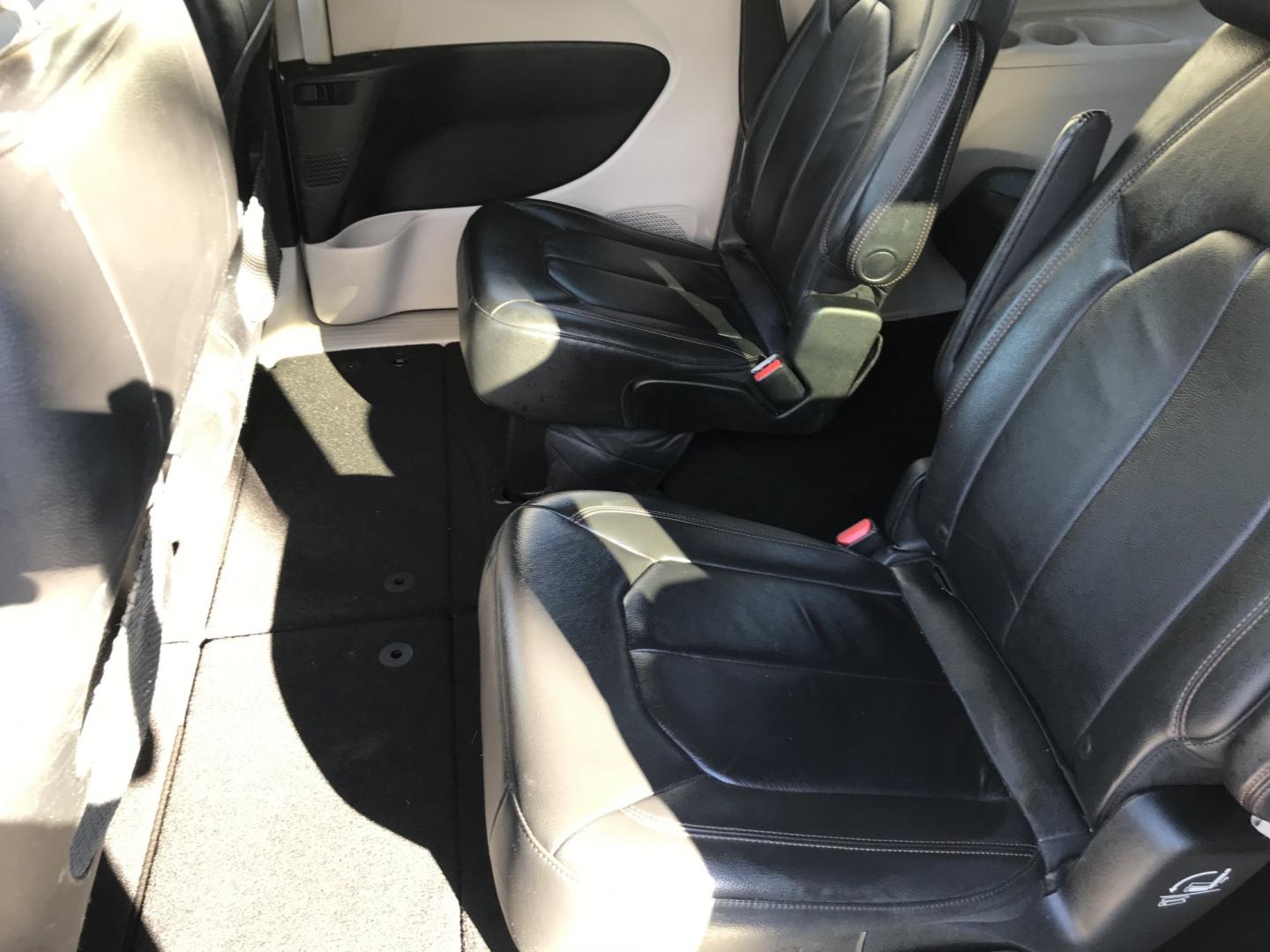 2017 Silver /Black Chrysler Pacifica Touring (2C4RC1BG1HR) with an 3.6L V6 DOHC 24V engine, 6A transmission, located at 577 Chester Pike, Prospect Park, PA, 19076, (610) 237-1015, 39.886154, -75.302338 - 2017 Chrysler Pacifica Touring: Backup camera, navigation system, stow and go seating, new PA inspection, runs LIKE NEW! This vehicle comes inspected and has been given a bumper to bumper safety check. It is very clean, reliable, and well maintained. We offer a unique pay plan that is known for b- Photo#18