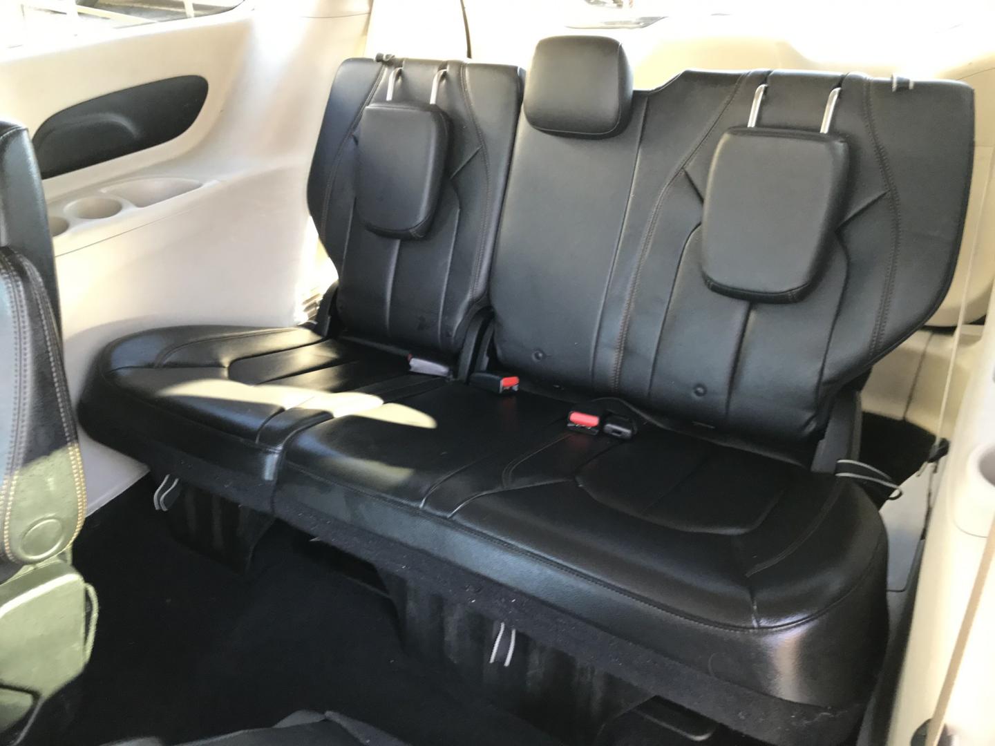 2017 Silver /Black Chrysler Pacifica Touring (2C4RC1BG1HR) with an 3.6L V6 DOHC 24V engine, 6A transmission, located at 577 Chester Pike, Prospect Park, PA, 19076, (610) 237-1015, 39.886154, -75.302338 - 2017 Chrysler Pacifica Touring: Backup camera, navigation system, stow and go seating, new PA inspection, runs LIKE NEW! This vehicle comes inspected and has been given a bumper to bumper safety check. It is very clean, reliable, and well maintained. We offer a unique pay plan that is known for b- Photo#19